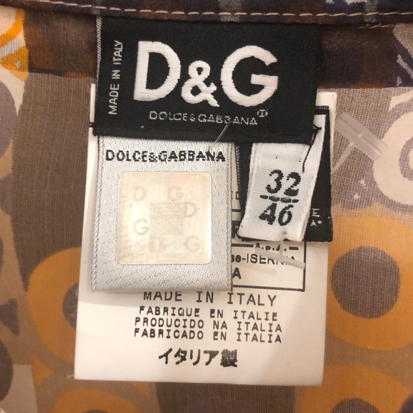 Dolce & Gabbana button down shirt. 90% off - Picture 2 of 4